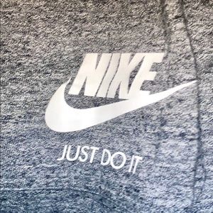 Nike Skirts - โ๏ธ๐ค๐ NIKE Grey Drawstring Mini Skirt โจ Nike Skirts - โ๏ธ๐ค๐ NIKE Grey Drawstring Mini Skirt โจ